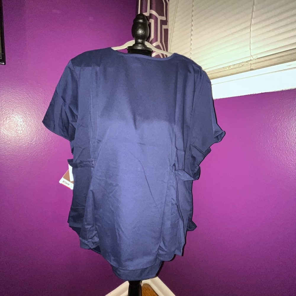 PLUS SIZE WOMEN SCRUB TOP - Picture 4 of 6